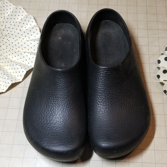 birkenstock plastic clogs